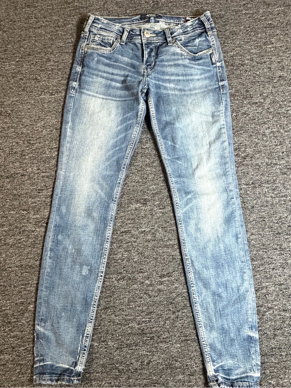 SILVER Jeans Co. Women's AIKO Mid Rise Super Skinny Light Wash Jeans W29